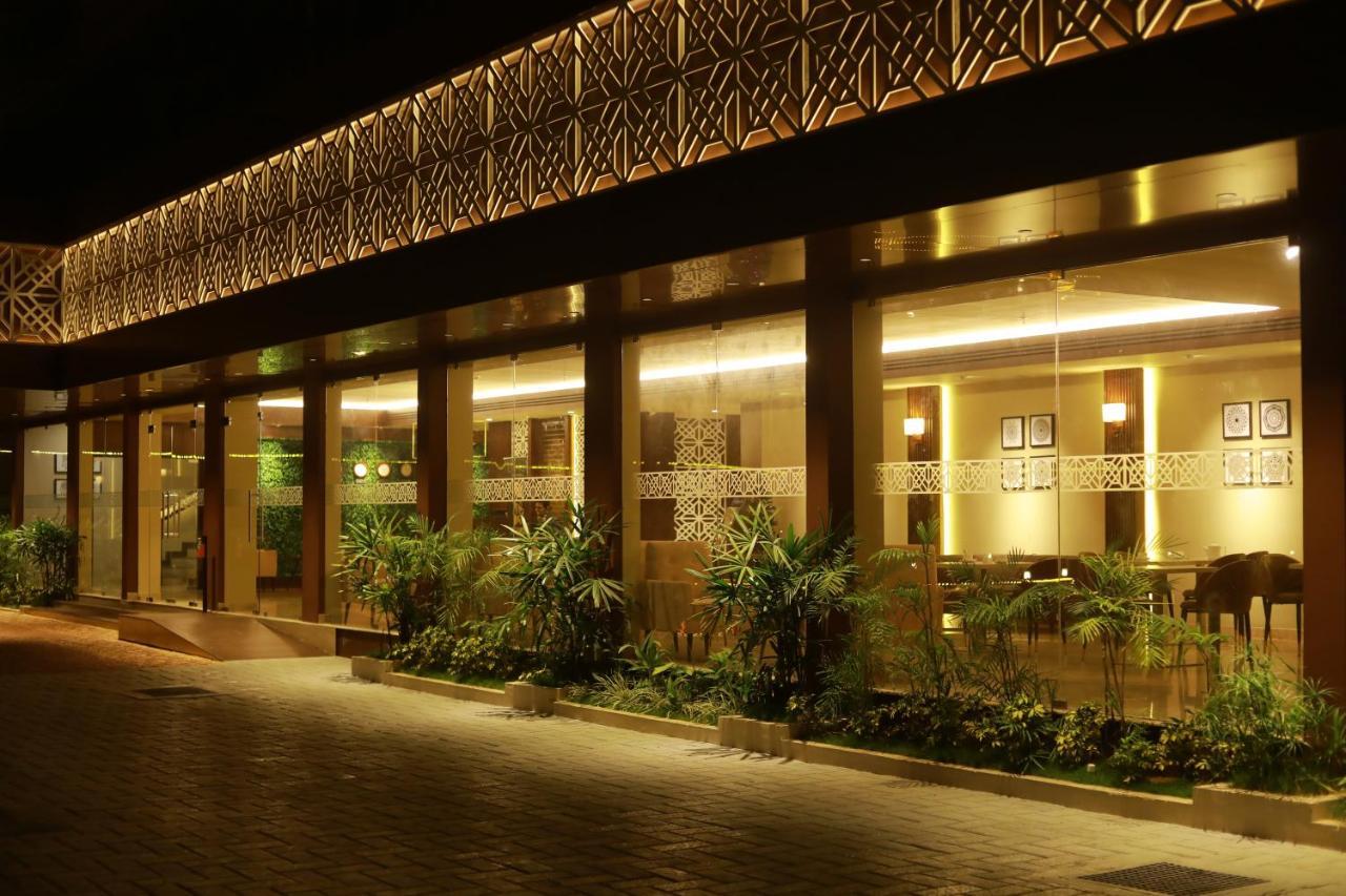 קאנור Magnet Hotel מראה חיצוני תמונה