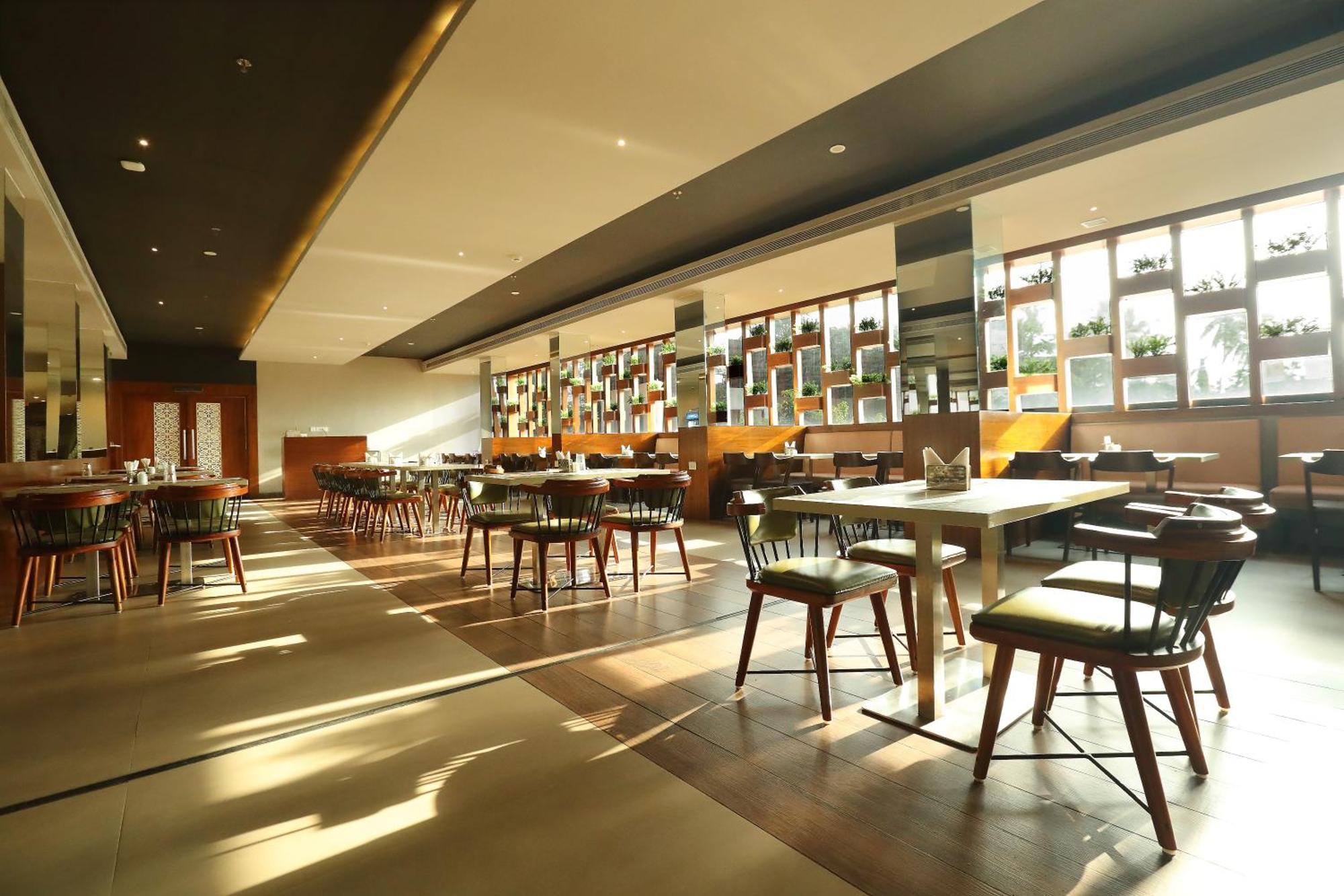 קאנור Magnet Hotel מראה חיצוני תמונה