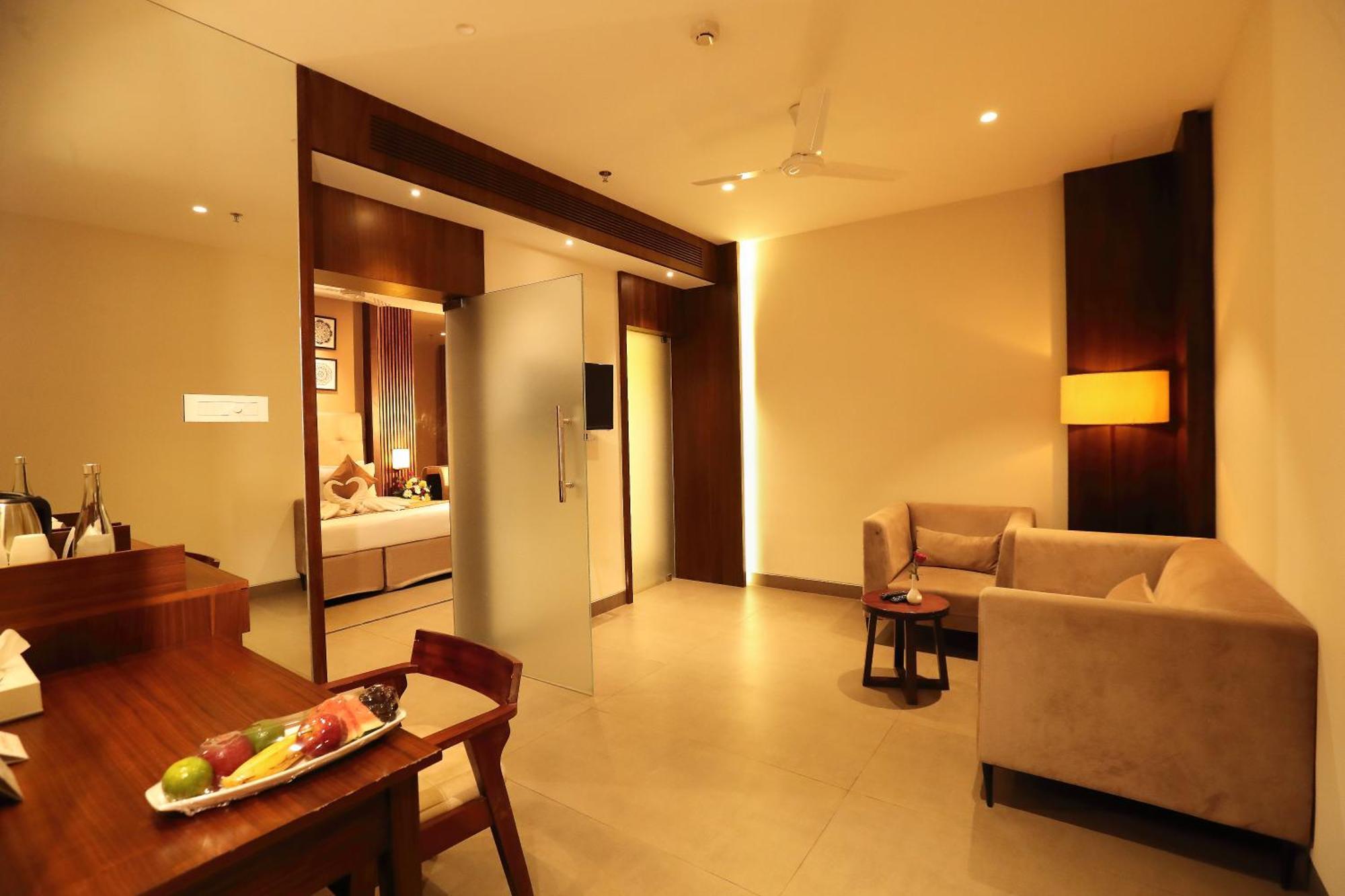 קאנור Magnet Hotel מראה חיצוני תמונה