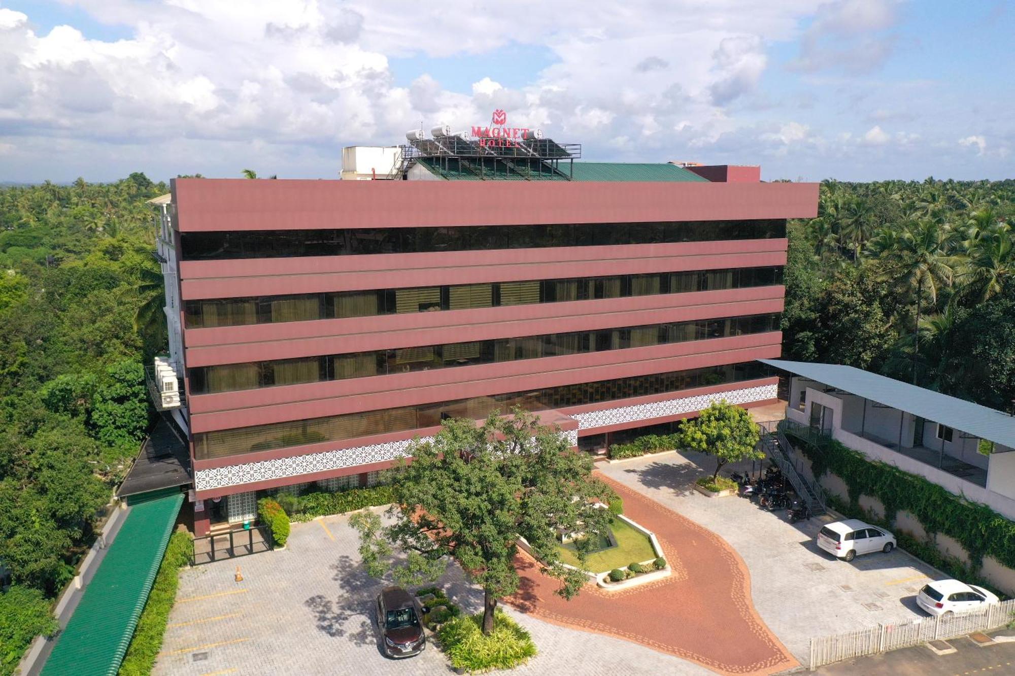 קאנור Magnet Hotel מראה חיצוני תמונה