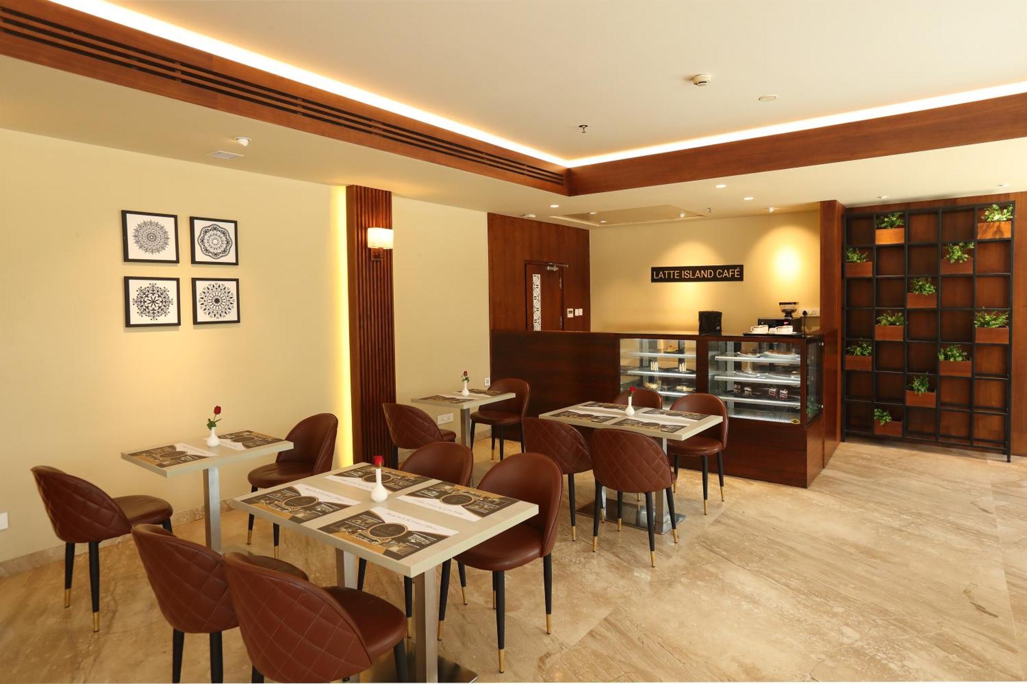 קאנור Magnet Hotel מראה חיצוני תמונה