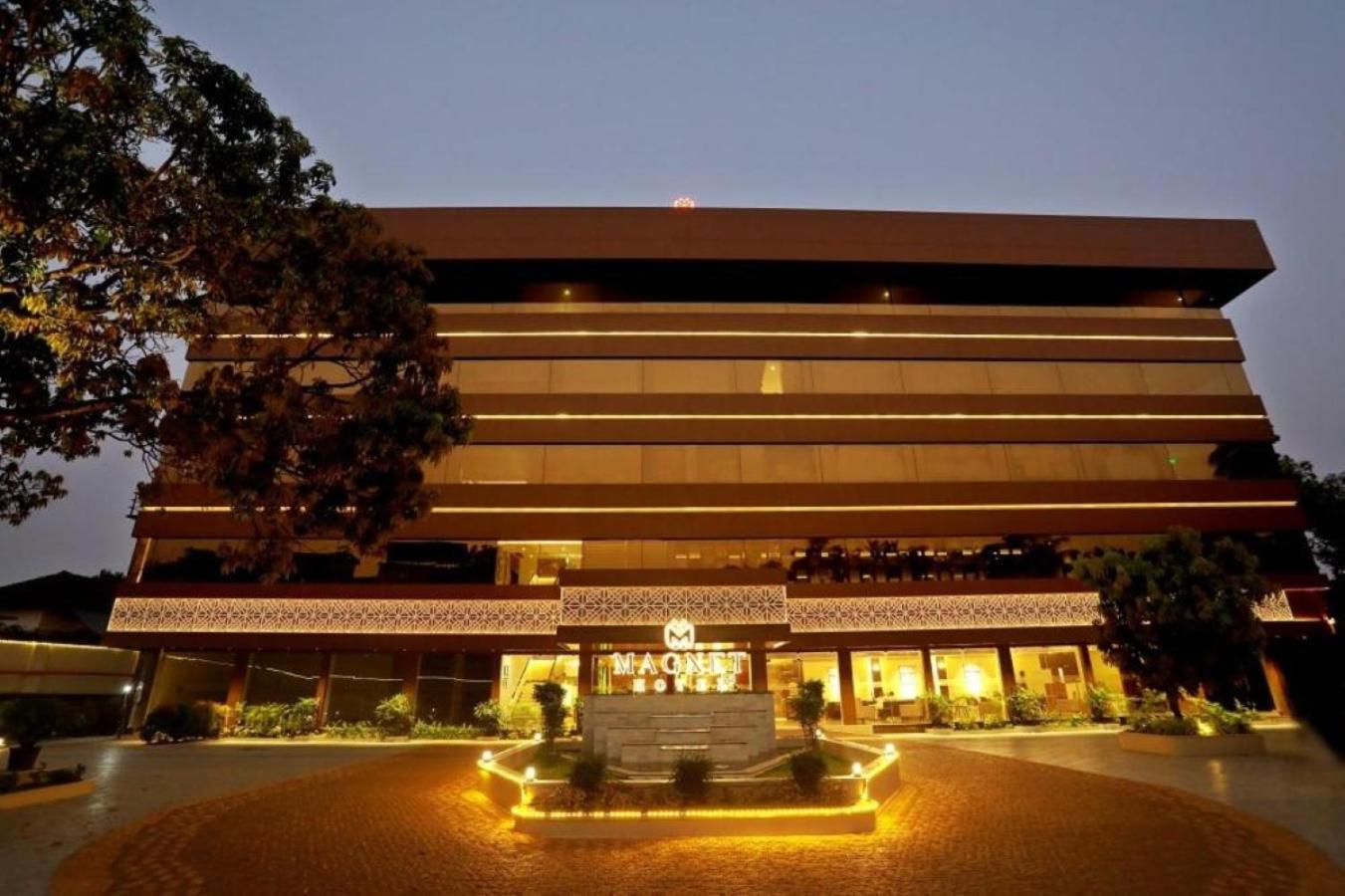 קאנור Magnet Hotel מראה חיצוני תמונה